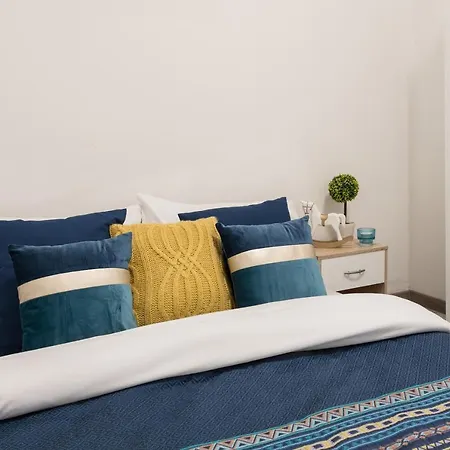 Apartamento Lovely Under The Castle Hill *